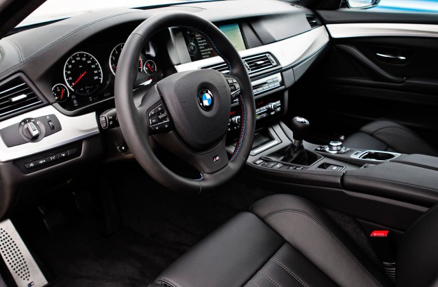 2013 BMW M5 Sedan