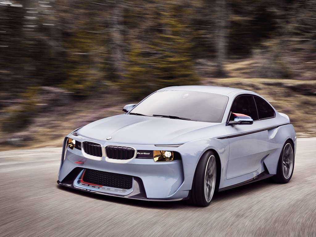 30_bmw-2002-hommage